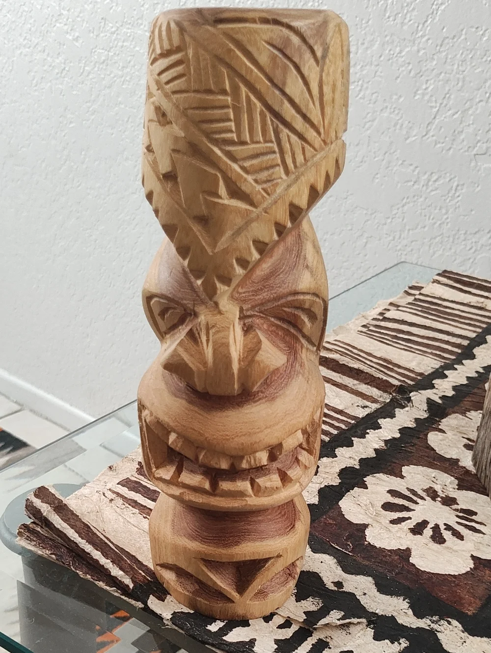 This Tiki Is Lono Hawaii Carved Monkey Pod Wood 10'' - Picture 2 of 5